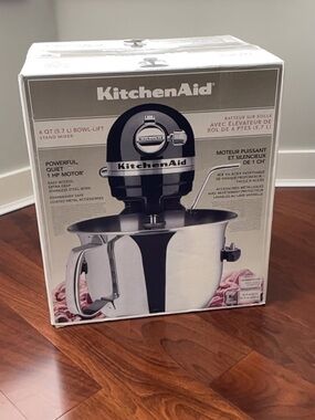 KitchenAid Stainless Steel Bowl-Lift Stand Mixer in Black and Silver